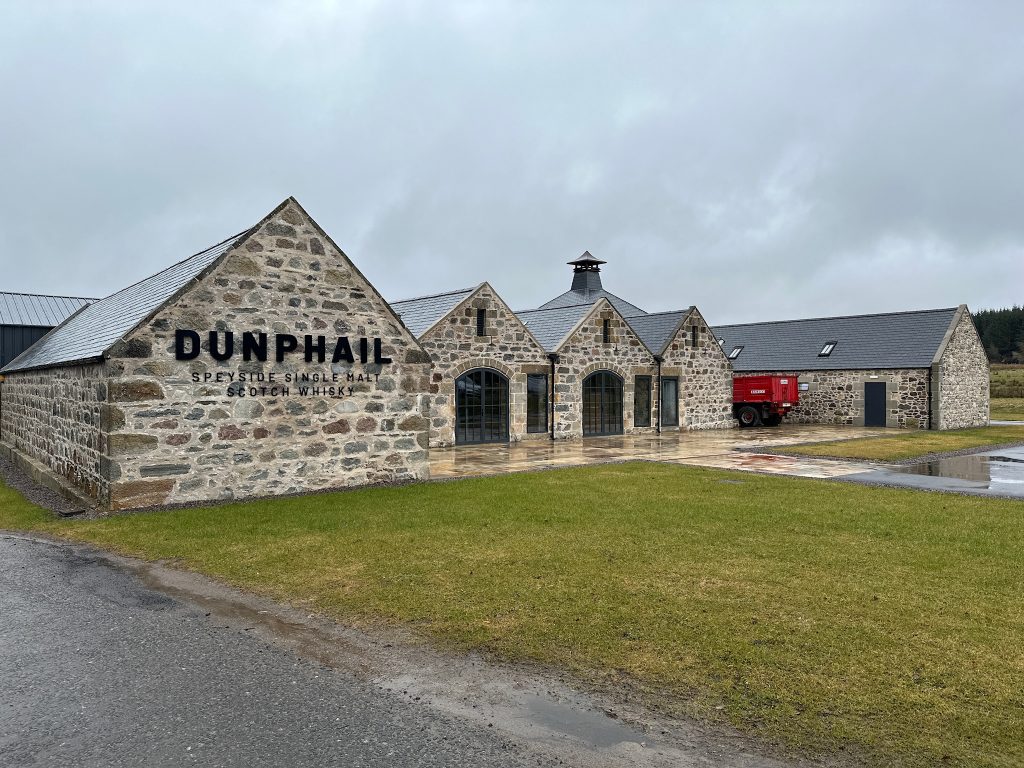 Dunphail distillery - ext