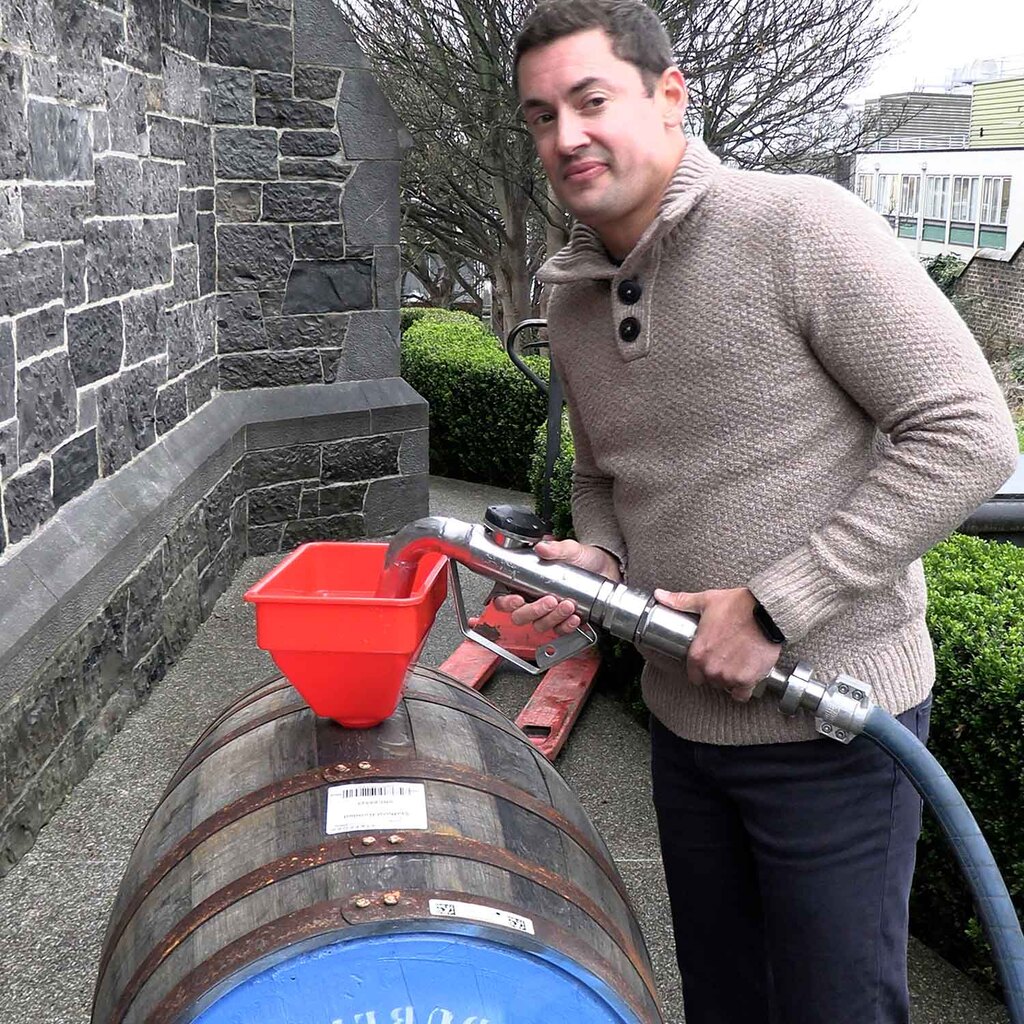 filling a cask