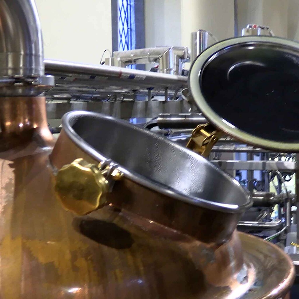 whiskey Still lid open