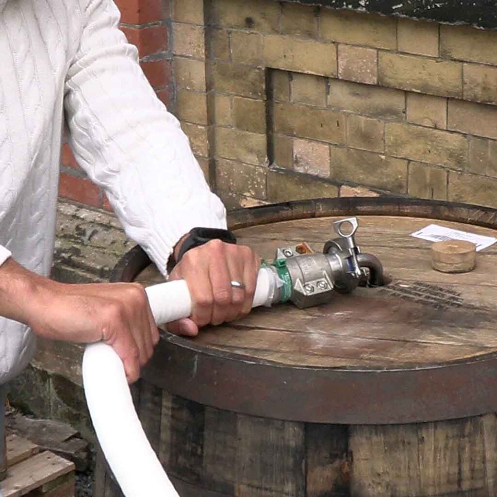Titanic Distillery - filling cask